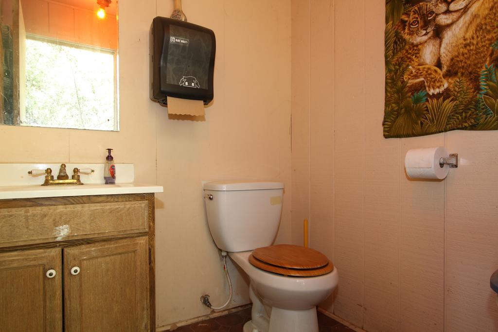 Hobbit Hut Hotel Geyserville Phòng bức ảnh