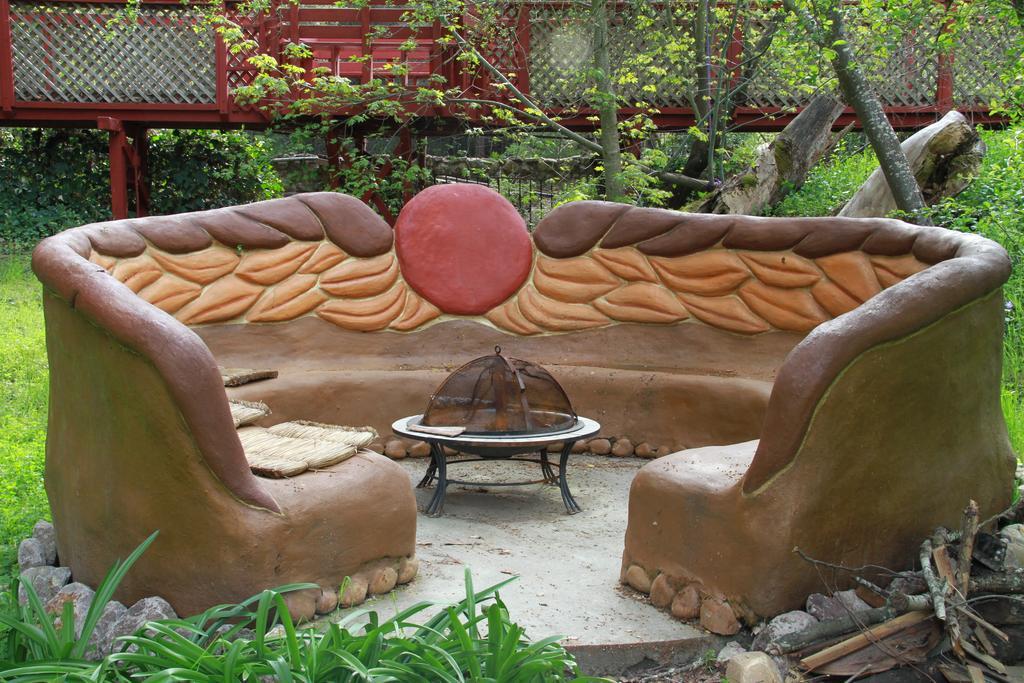 Hobbit Hut Hotel Geyserville Ngoại thất bức ảnh